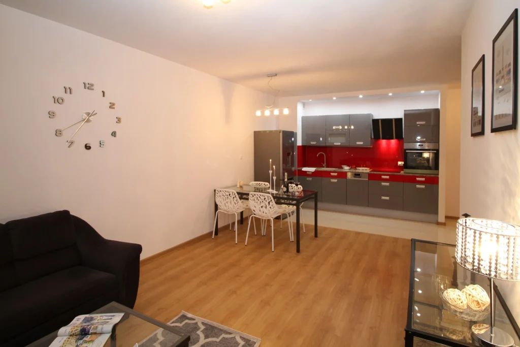 Small Spaces 11 Utilize Art to Create Dimension