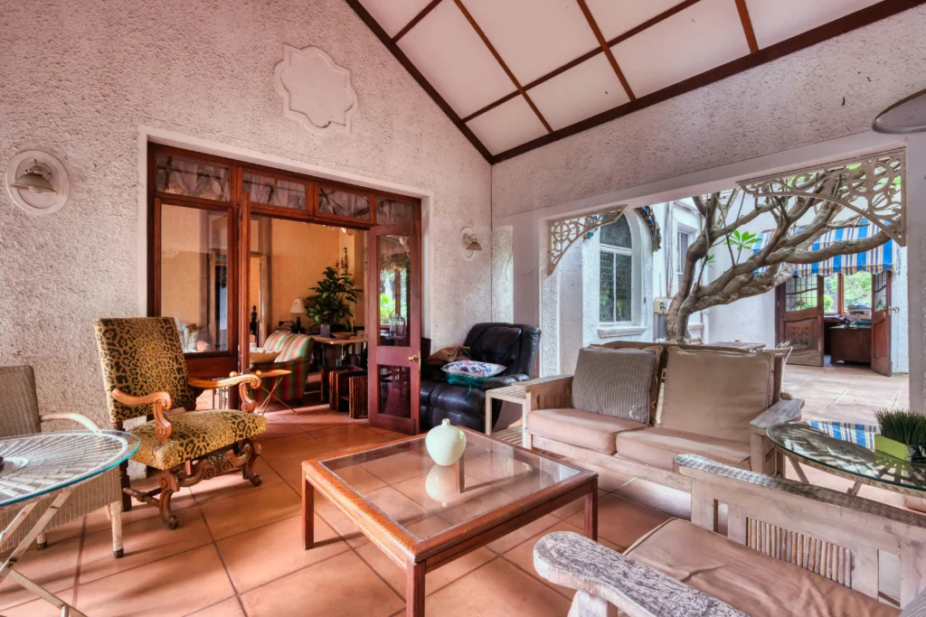 5 Neutral Color Palettes for a Minimalist Living Room 8 Natural Elements for living room