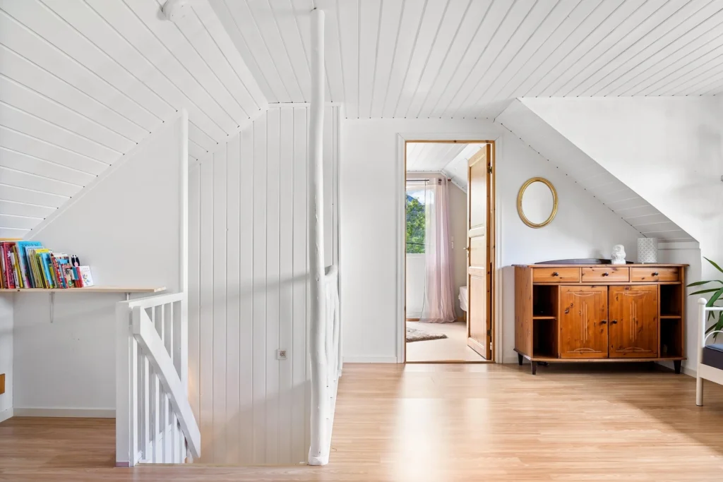 Small Spaces 8 Create Flow Between Spaces