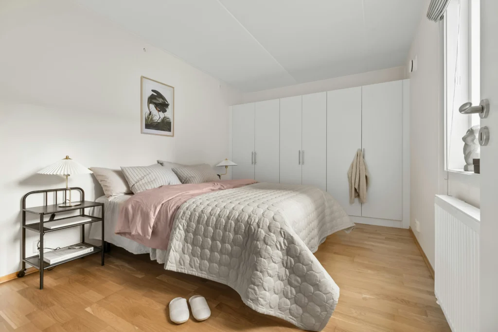 Soft + Serene Bedroom Makeover | Pure Zen Decor 10 Subtle Scents to Enhance Calm