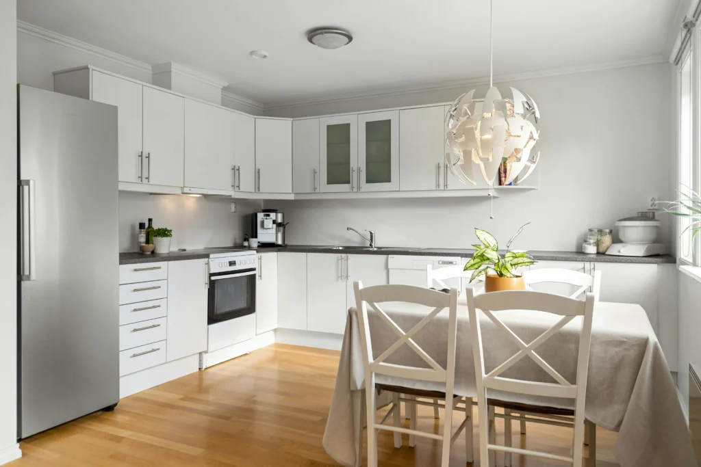 Clean + Modern Kitchen Aesthetic | Pure Zan Decor 6 Warm Natural Textures