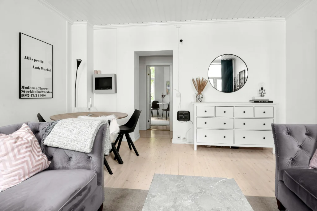 Space Saving Hacks for Tiny Apartments | Pure Zen Decor 7 Use Mirrors to Double Your Space