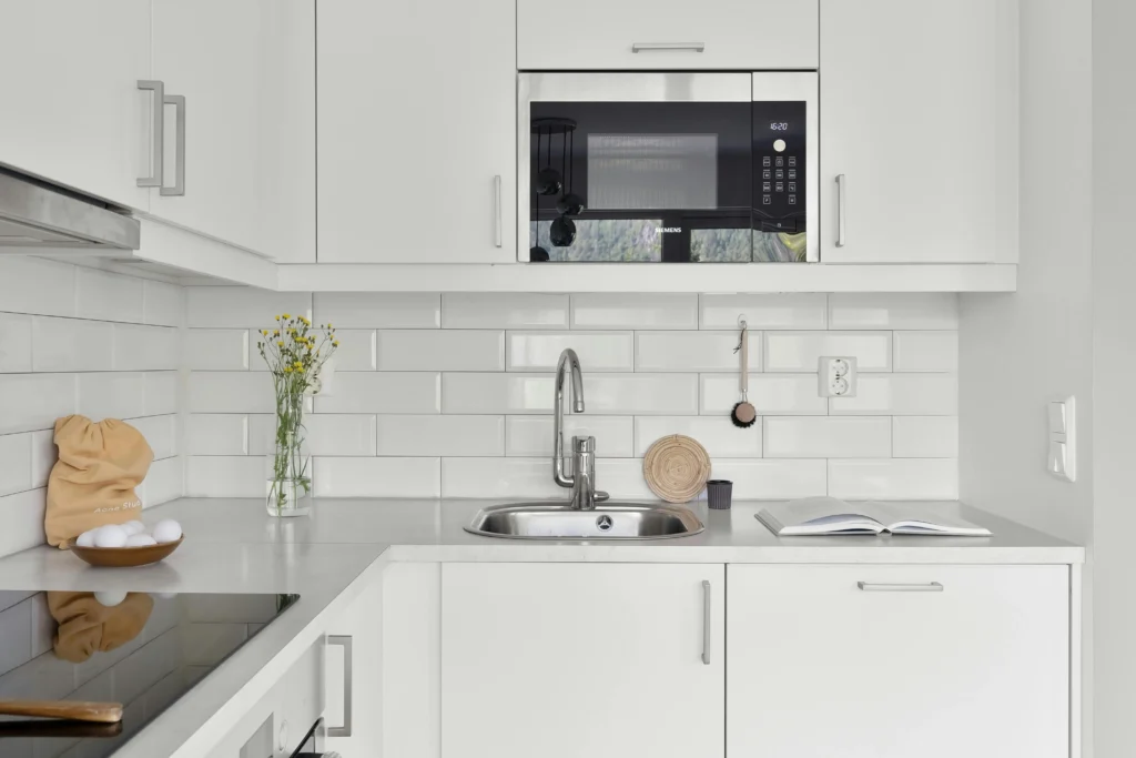 Modern Kitchen Decor Ideas on a Budget | Pure Zen Decor 10 kitchen decor ideas