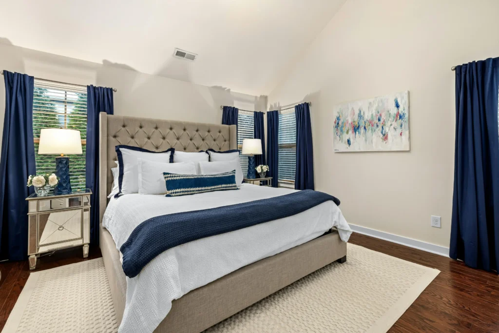 10 Bedroom Color Schemes for a Peaceful Space 5 Dusty Blue + White