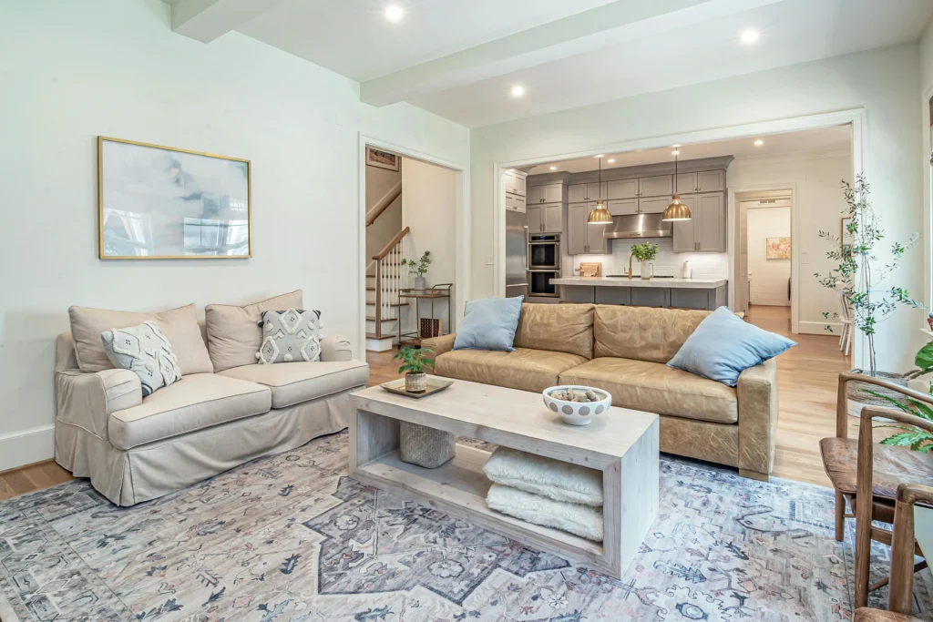 How to Mix Function, Aesthetics in a Small Apartment 3 small home