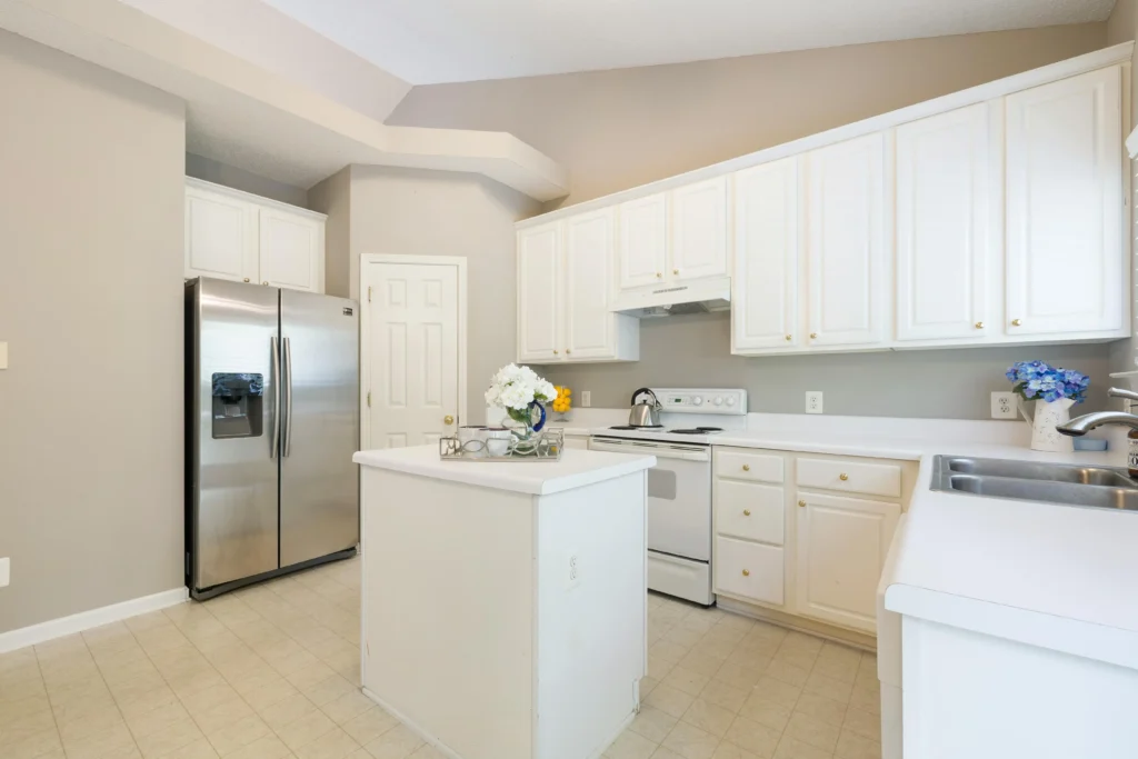 Minimalist Kitchen Makeover Inspiration | Pure Zen Decor 9 Shelving Smartly