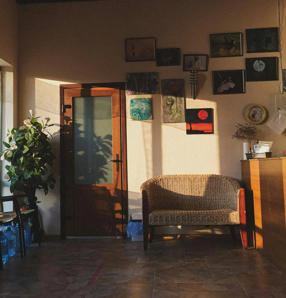 Budget Friendly Minimalist Decor Finds (That Look Expensive) 2 Minimalist Decor