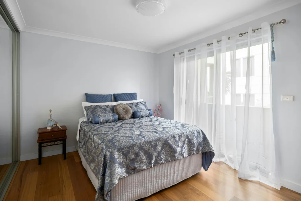 Cozy Bedroom Aesthetic You’ll Love | Pure Zen Decor 10 Warmth Underfoot