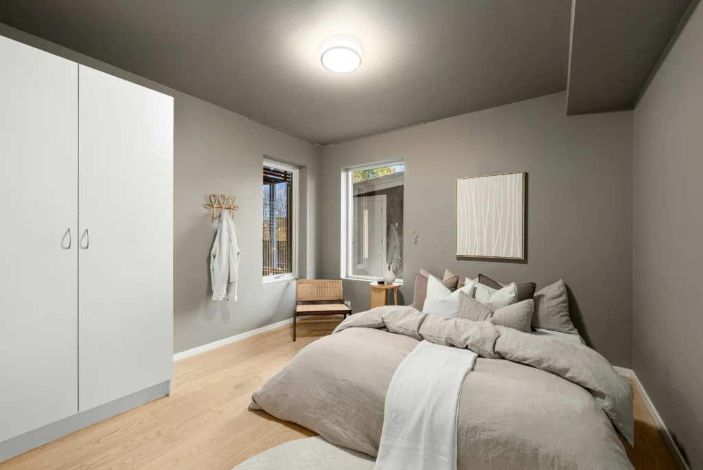 Bedroom Layout Hacks for More Space | Pure Zen Decor 7 Center of the Room Open