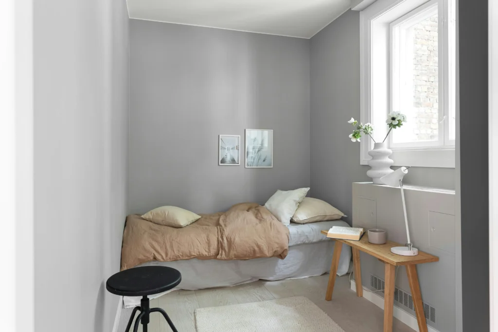 Trendy Bedroom Color Palette Inspo | Pure Zen Decor 5 Charcoal Gray + Soft White