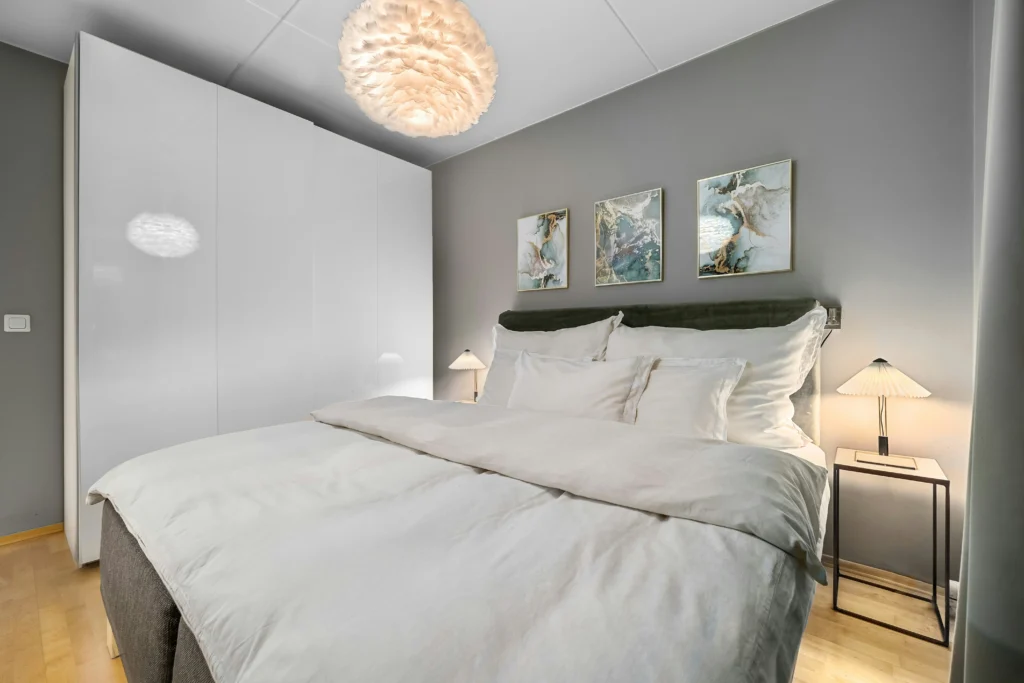 Bedroom Layout Hacks for More Space | Pure Zen Decor 6 Multipurpose Furniture