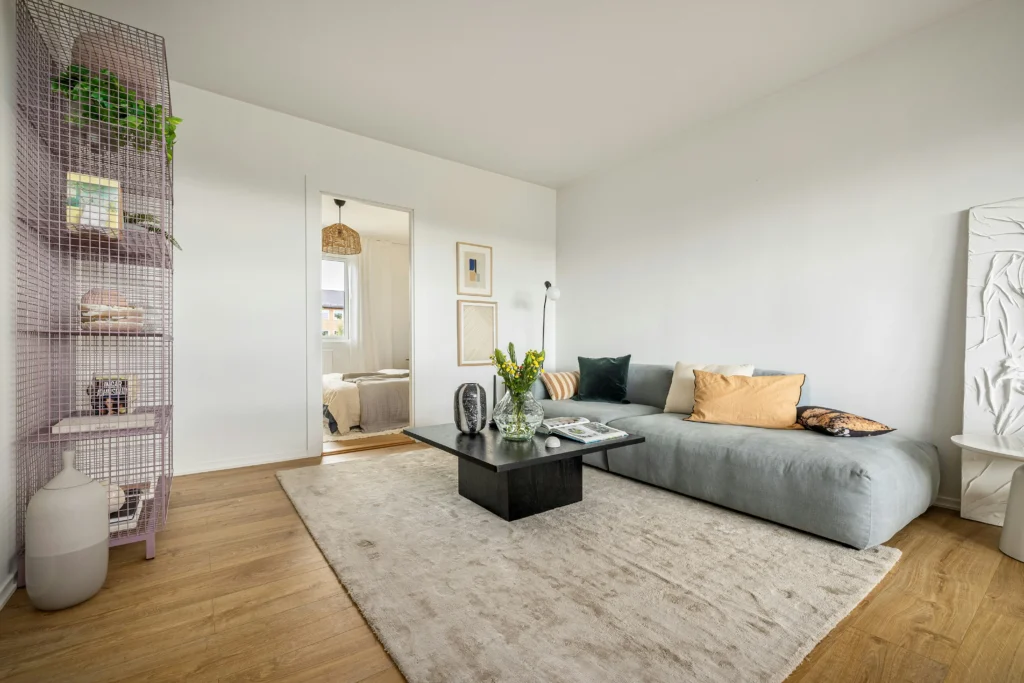 Minimalist Decor Ideas for a Compact Home | Pure Zen Decor 6 Natural Light Lead the Design