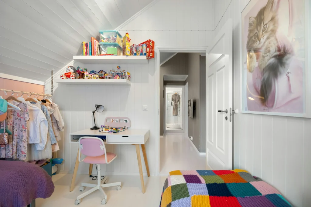 Clean Girl Bedroom Decor Ideas for a Calm Space 2 bedroom decor