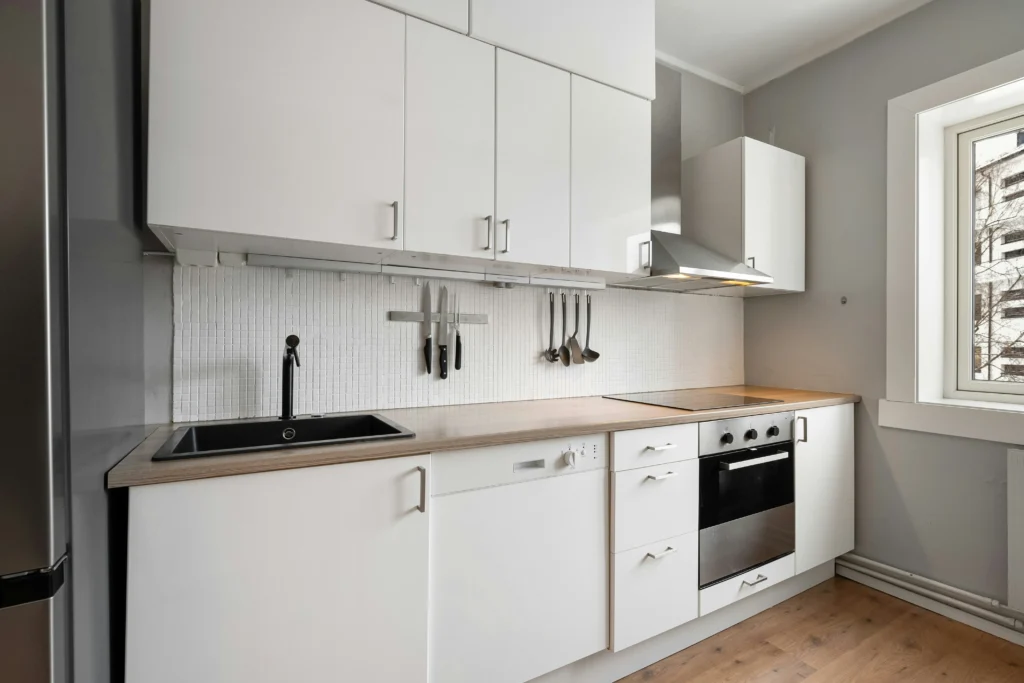 Minimalist Kitchen Decor That Looks Super Clean 4 Countertops Completely