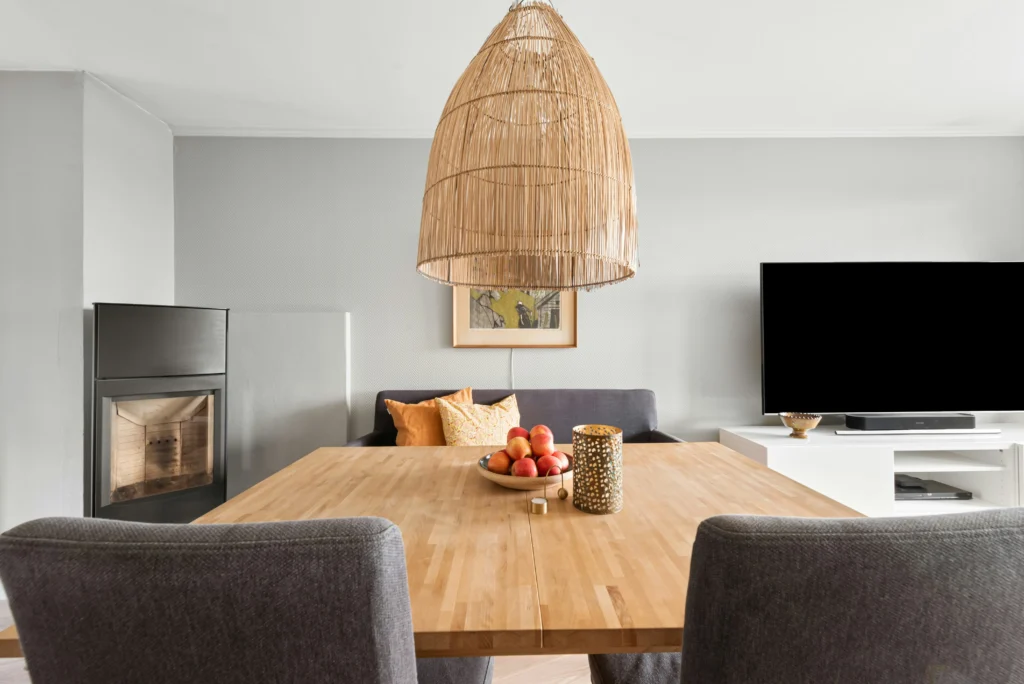 Simple Decor Tips for a Beautiful Dining Room | Pure Zen Decor 4 Lighting for Instant Beauty