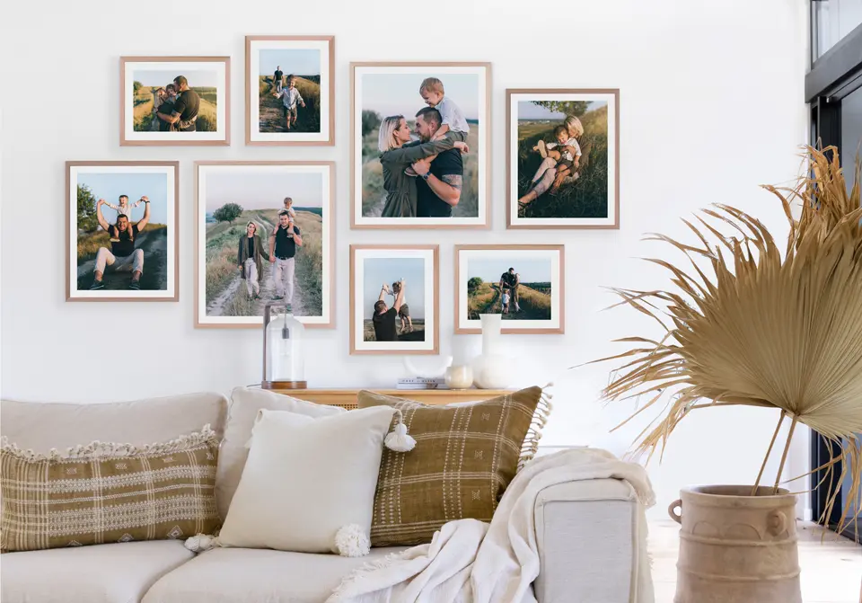 15 Farmhouse Dining Room Wall Decor Ideas 15 Family Photo Displays