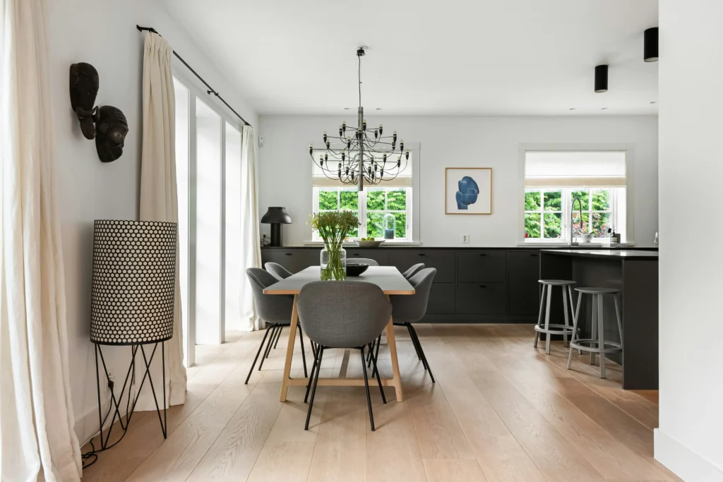 Dining Table Styling for an Everyday Chic Look | Pure Zen Decor 12 Leave Breathing Room