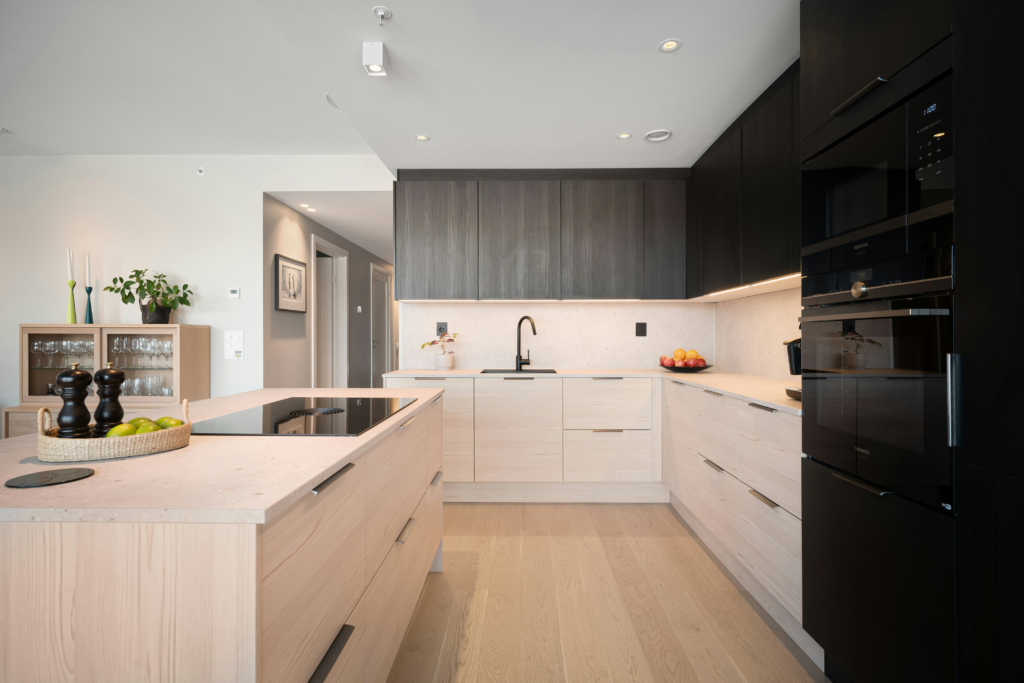 Clean Kitchen Styling Ideas That Feel Organized 12 Adding Clutter