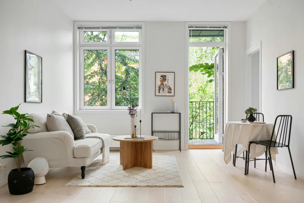 Cheap Aesthetic Decor Ideas for Small Homes | Pure Zen Decor 4 Light and Neutral Color Palette