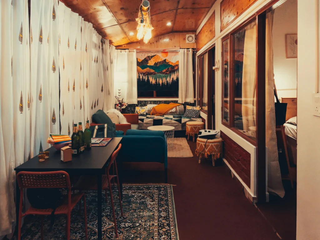 15 Farmhouse Dining Room Wall Decor Ideas 3 walls decor