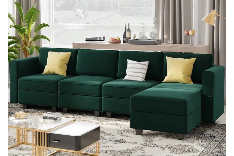 18 Green and Burgundy Living Room Decor 11 11