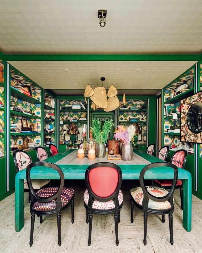 17 Dining Room Wall Decor Ideas Simple Yet Eye-Catching 18 17 13