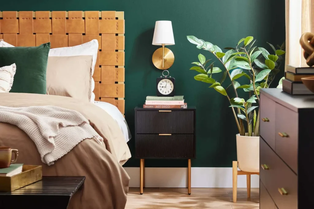 18 Green and Burgundy Living Room Decor 7 7