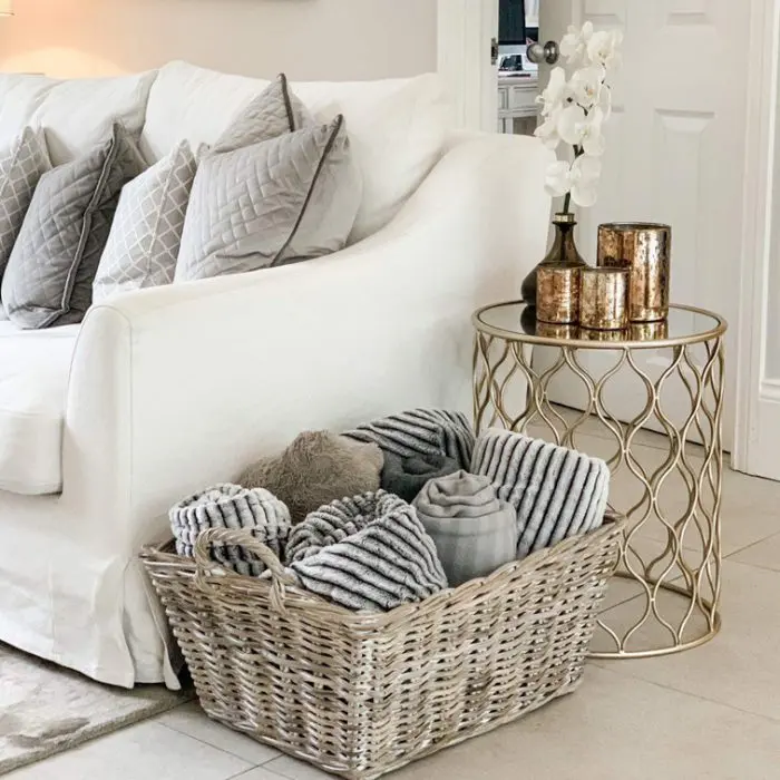 21 Small Living Room Corner Decor Ideas 10 9 7