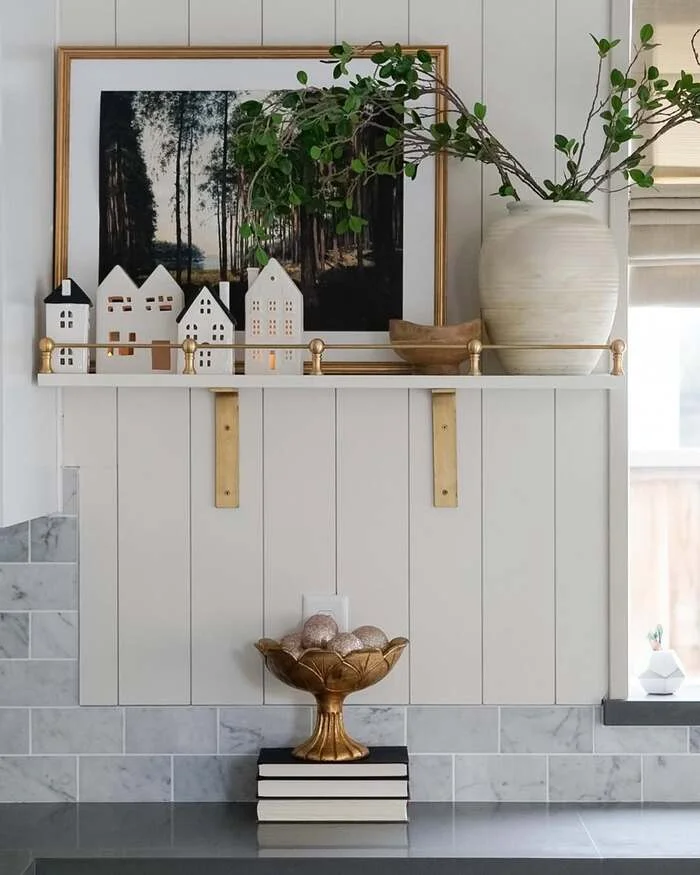 11 Dining Room Shelves Decor Ideas To Fix Empty Walls 2026 3 image 311