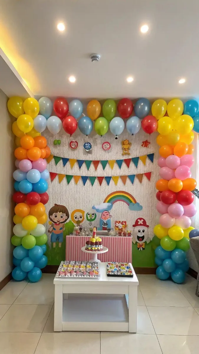 18 Birthday Wall Decor Ideas with Balloons, Lights & Signs 16 image 387