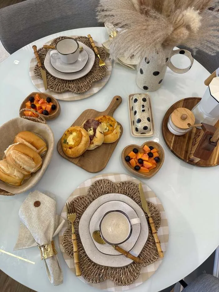 20 Modern Dining Room Table Decor Ideas For A Clean Look 4 image 40