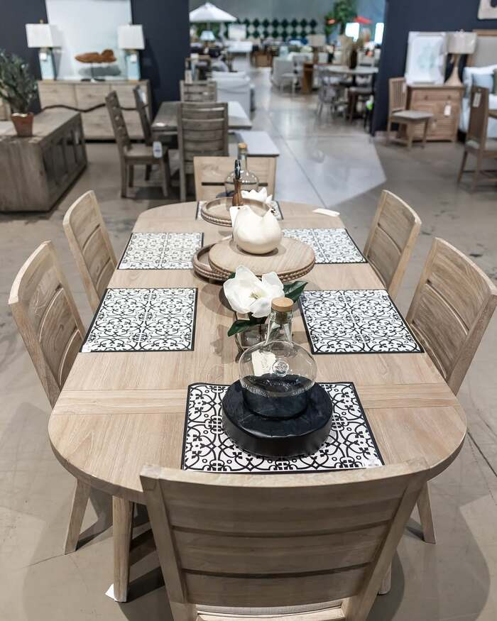 12 Farmhouse Dining Room Table Decor Ideas For Everyday 4 image 585