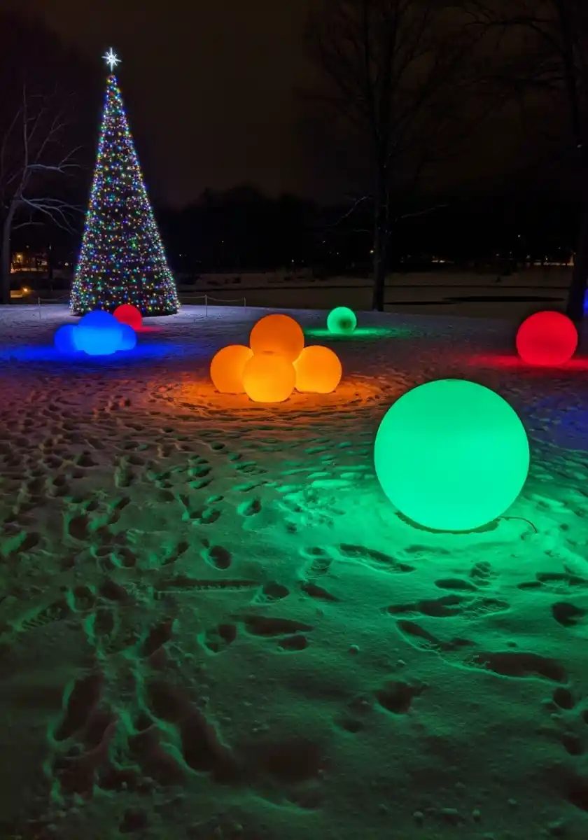 23 Christmas Decor Ideas Outdoor Yard That Wow Your Street 7 image 640