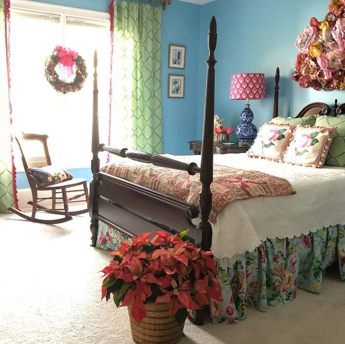 11 Transform Your Room With Blue Christmas Bedroom Decor Ideas 3 image 660