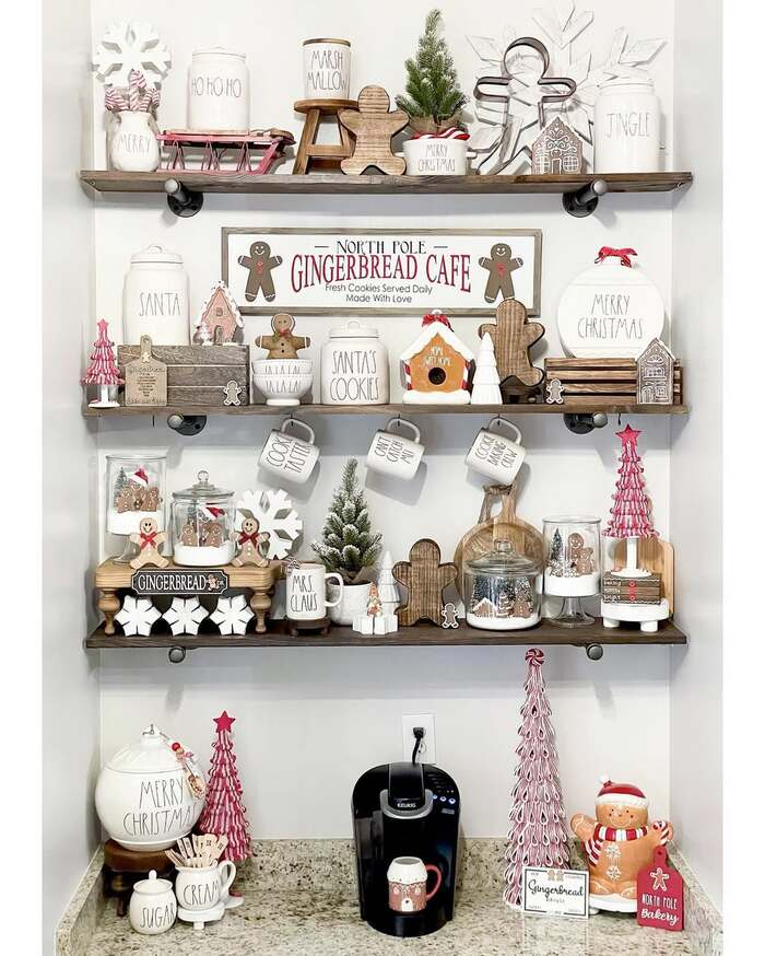 15 Beautiful Christmas Kitchen Shelf Decor Styles 13 image 705
