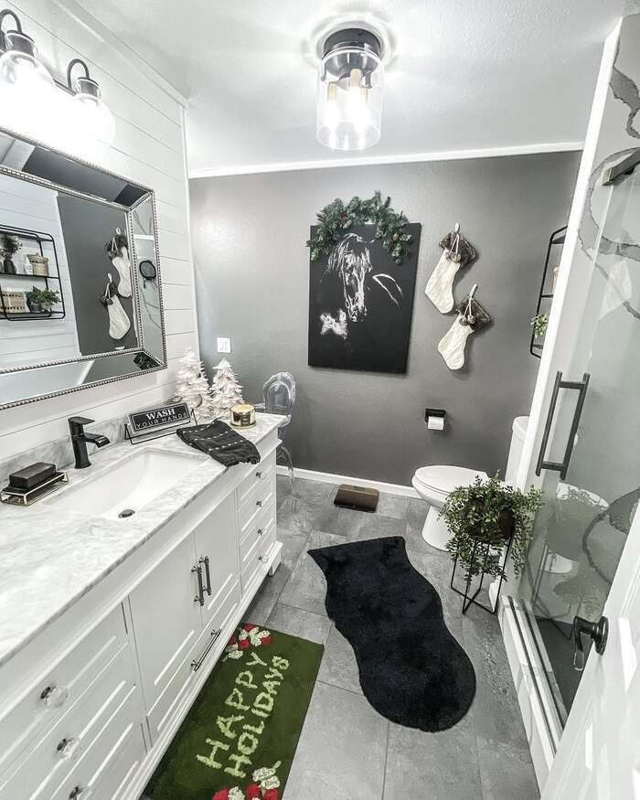 12 Cozy and Cute Christmas Bathroom Rugs You’ll Love 2 image 15