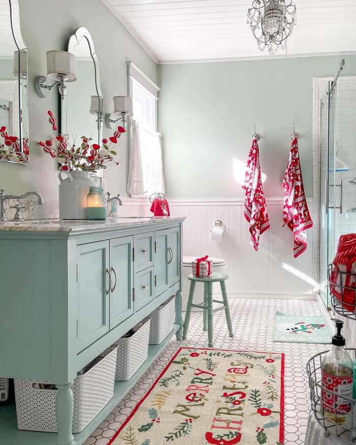 12 Cozy and Cute Christmas Bathroom Rugs You’ll Love 13 image 26