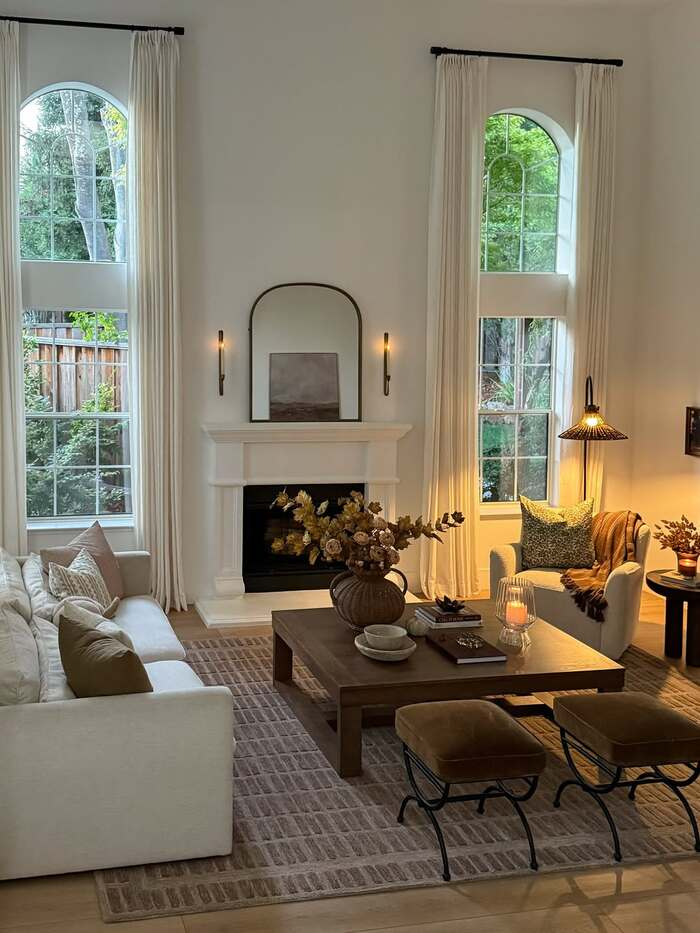 23 Colorful Minimalist Living Room Apartment 8 image 67